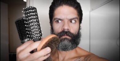 tipos de cepillos ideales para peinar la barba